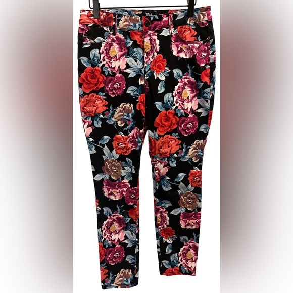 Chico’s Floral Jeggings Size 6 petite - Picture 2 of 7